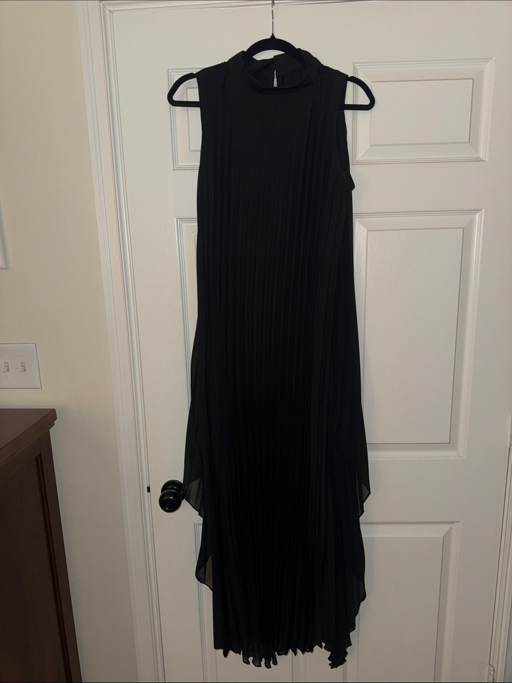 SHEIN Black Sleeveless Pleated High-Low Dress